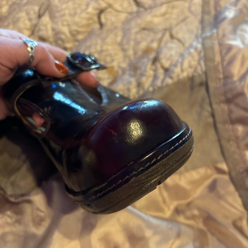 Clark’s Structured Clogs in dark wine - Picture 8 of 15